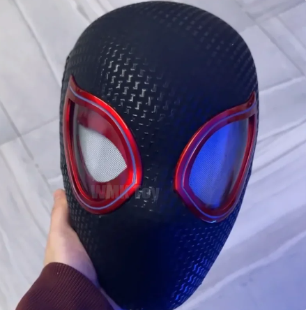 Mascara Miles Spiderman Headgear Cosplay Moving Eyes Electronic Mask